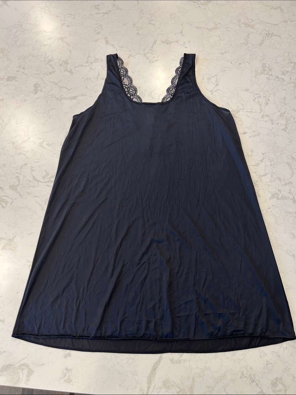 Vanity Fair Lace Trim V-Neck Intimates Sheer Nylon Slip Black XL - Picture 9 of 13
